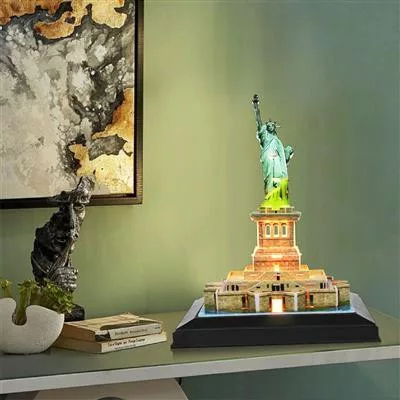 CubicFun: Szabadság-szobor 3D puzzle LED világítással 79 db-os – éjszakai kiadás