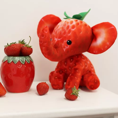 Foodibles illatos plüss állat 20 cm - Eper Fáni