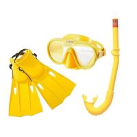 Strandjáték és medence