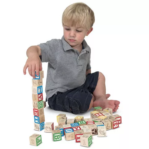 Melissa & Doug Fa Készségfejlesztő játék - Abc és számok