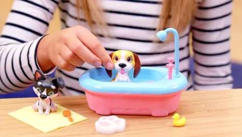 Washy Friends: Color Reveal Pancsoló Kutyusok káddal és 5 kiegészítővel - Beagle