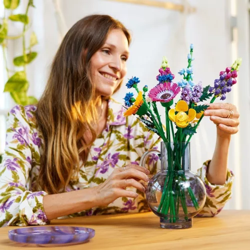 LEGO® Icons: 10313 Botanicals – Vadvirág csokor
