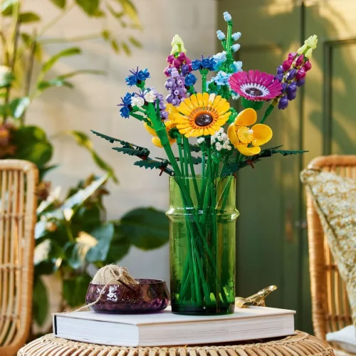 LEGO® Icons: 10313 Botanicals – Vadvirág csokor