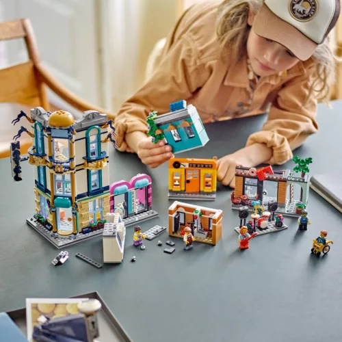 LEGO® Creator 3-in-1: 31141 Főutca