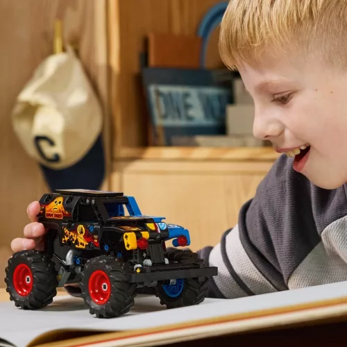 LEGO® Technic: 42219 Monster Jam™ Grave Digger™ tűz és jég
