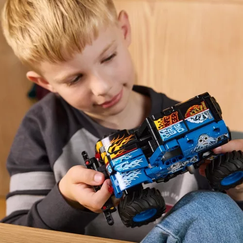 LEGO® Technic: 42219 Monster Jam™ Grave Digger™ tűz és jég