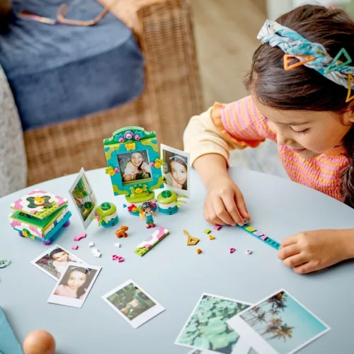 LEGO® Disney Princess: 43239 Mirabel képkerete és ékszerdoboza