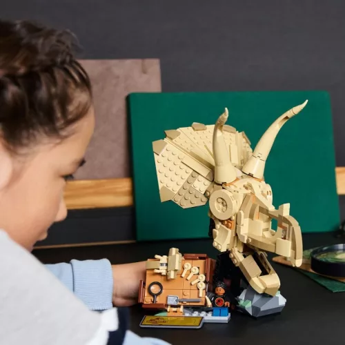 LEGO® Jurassic World: 76969 Dinómaradványok: Triceratops-koponya