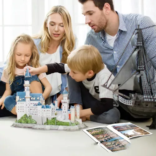 CubicFun: Neuschwanstein kastély 3D puzzle 121 db-os, National Geographic fotóalbummal