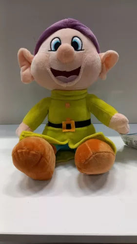 Disney: Hófehérke és a hét törpe plüssfigura 28 cm - Kuka