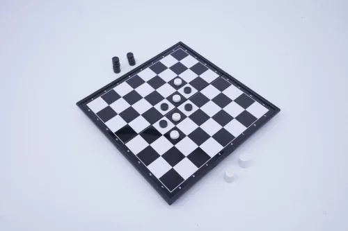 3 az 1-ben mágneses sakk, dáma, backgammon szett