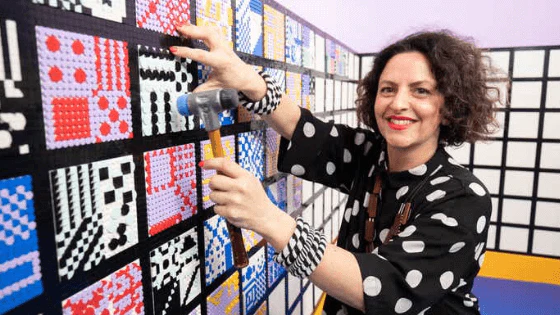 A LEGO felépített egy LEGO Dots házat Londonban