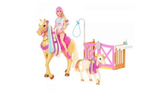 Wow, nem semmi ez a szuper menő Barbie lovarda!