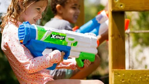 xshot vízipisztoly csata