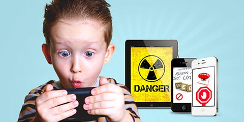 Gyerek kezébe nem adunk okostelefont!