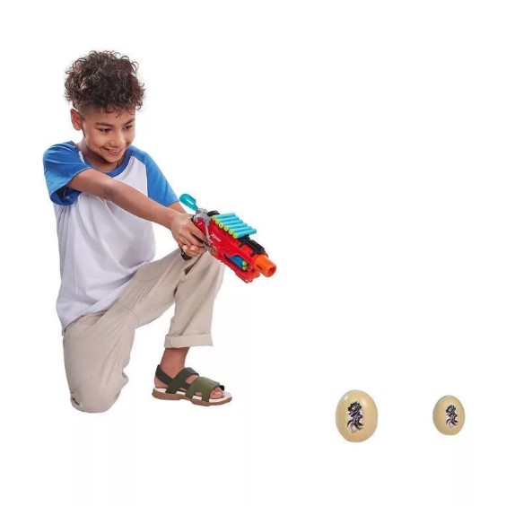 X Shot Dino Attack gyerek játszik